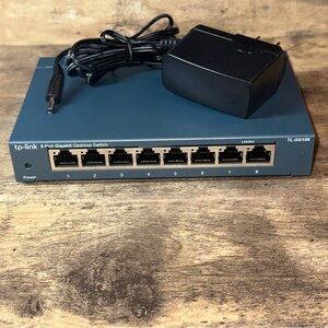 TP Link Model: TL-SG108  8-Port Gigabit Desktop Switch